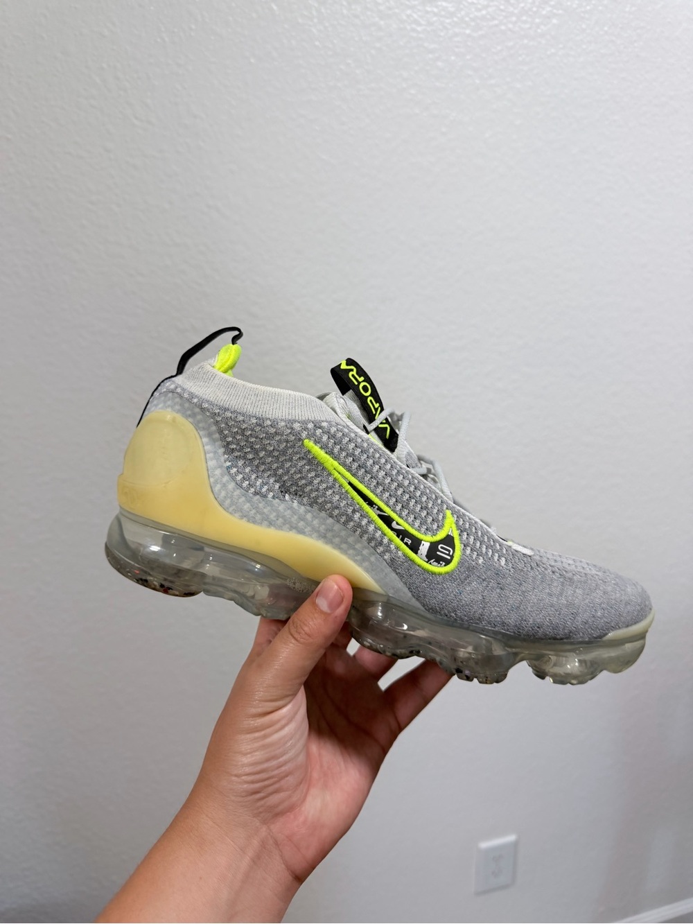 Nike vapormax grey and green